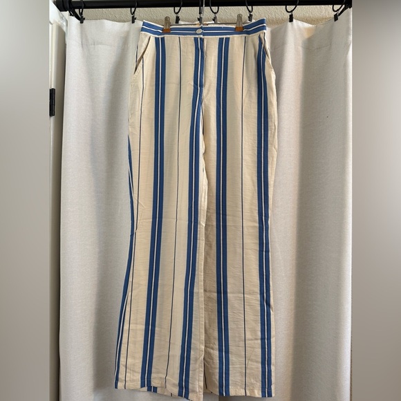 NWT Sincerely Jules Striped Blue and Cream women’s loose Pants size m - Picture 1 of 3